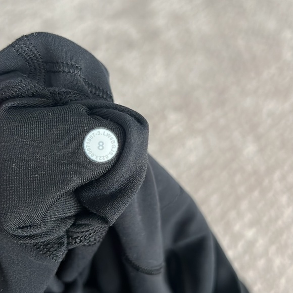 Lululemon align 23” leggings - Picture 4 of 4